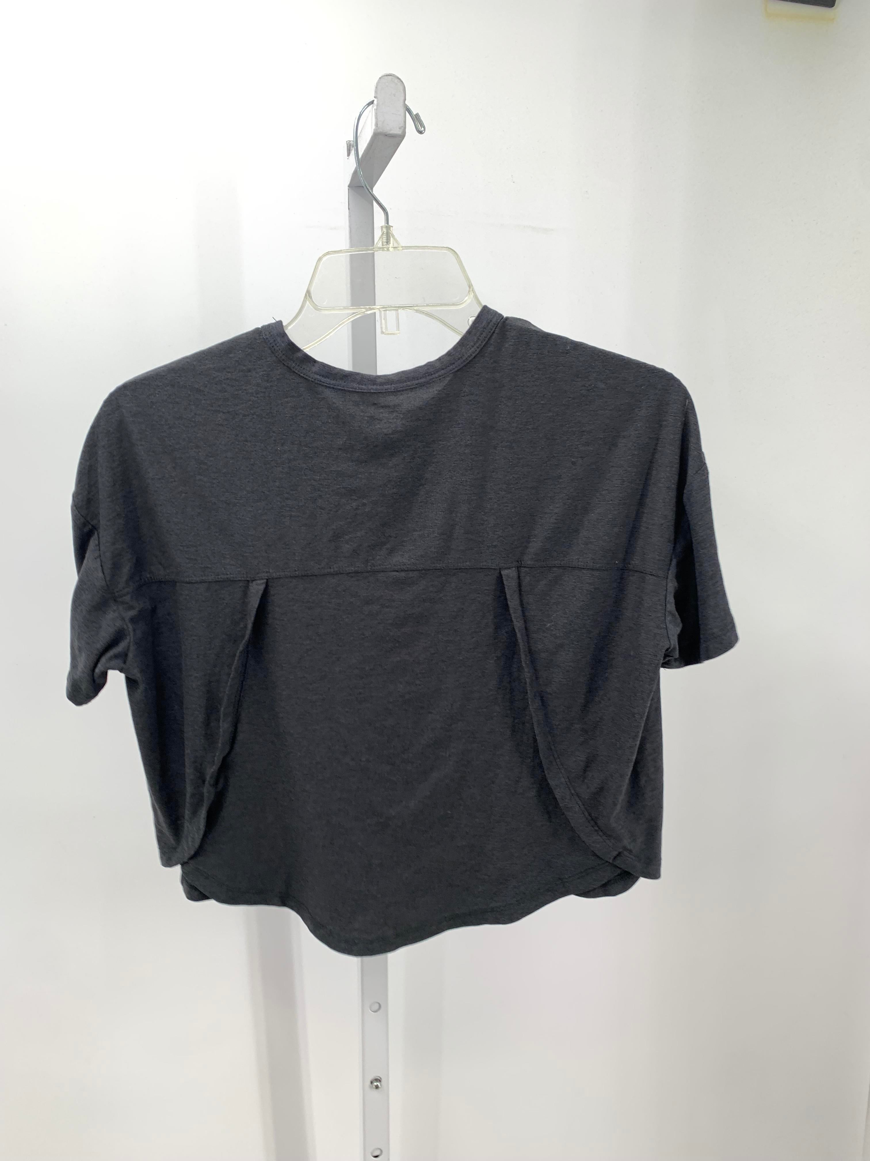 Old Navy Size 14-16 Girls Short Sleeve Shirt