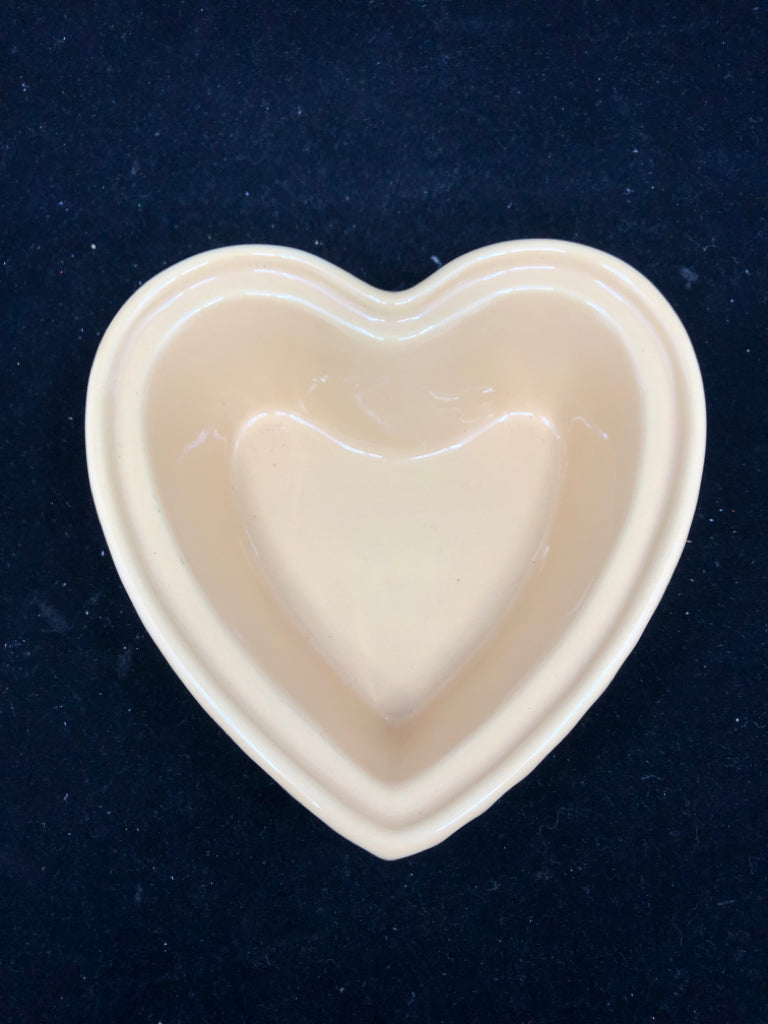 YELLOW STONEWARE HEART BOWL.