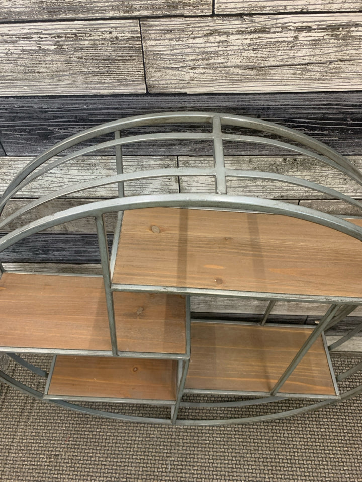 CIRCLE WOOD & METAL 4 WALL SHELF.