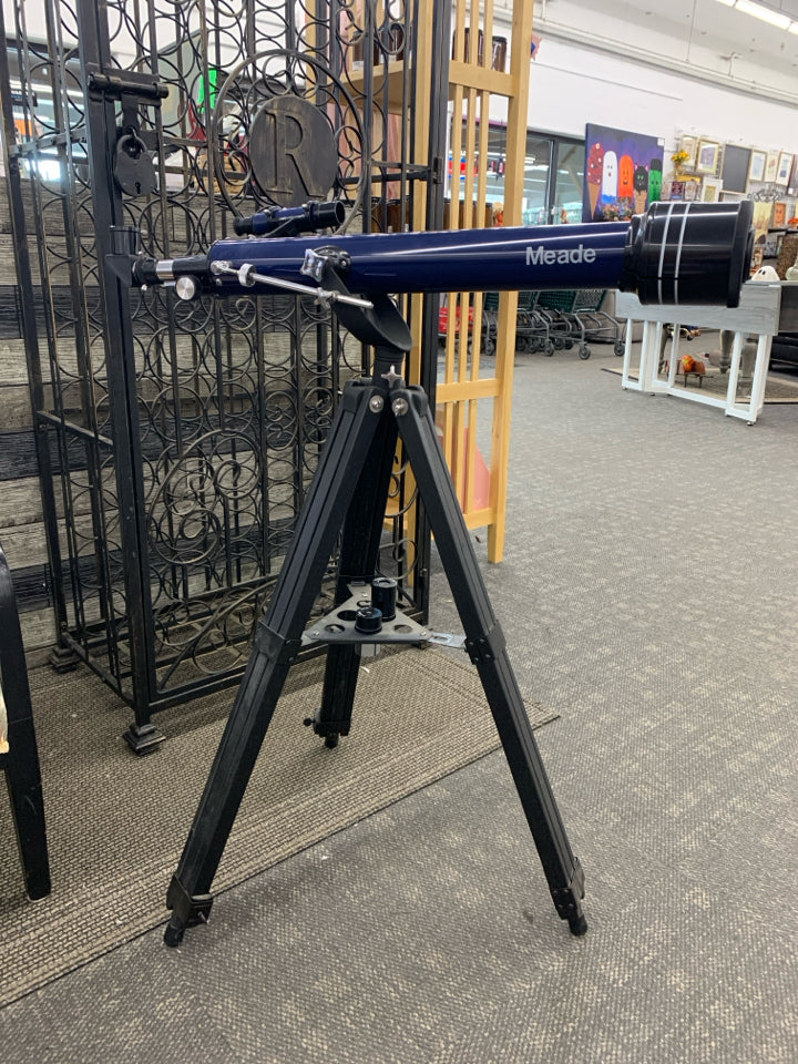 NAVY BLUE MEADE 227 TELESCOPE.