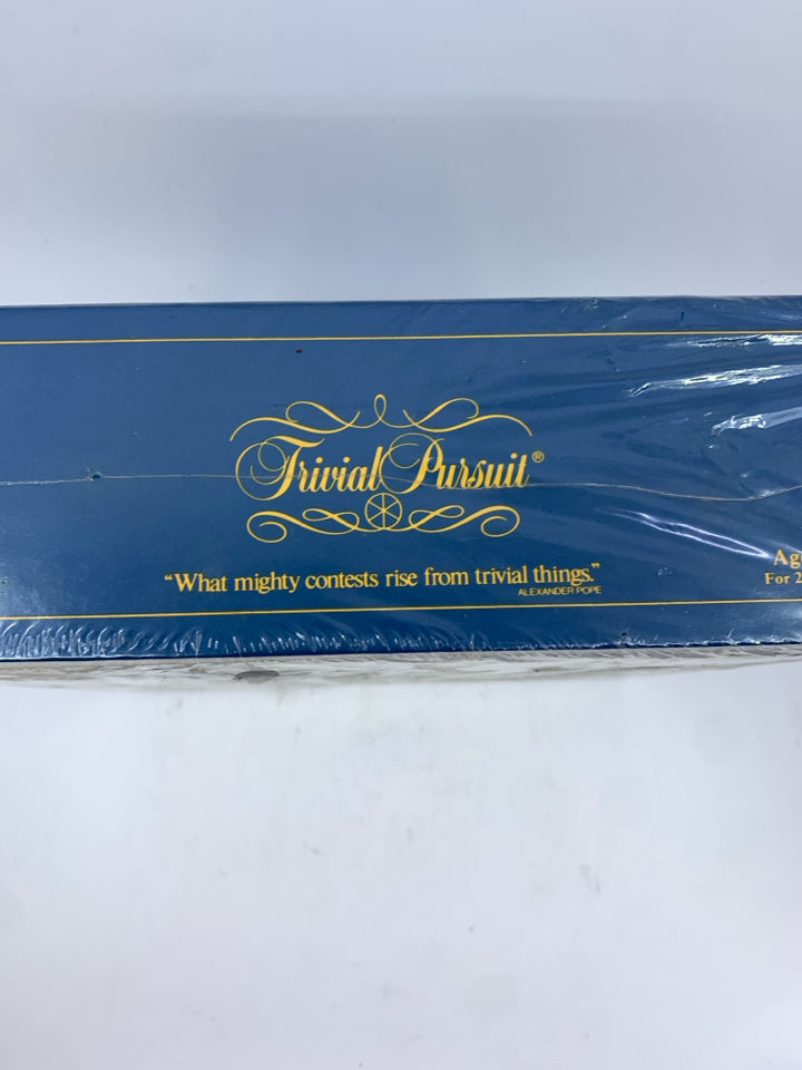 NIB TRIVIAL PURSUIT.