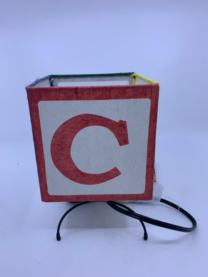 LETTER CUBE KIDS LAMP.