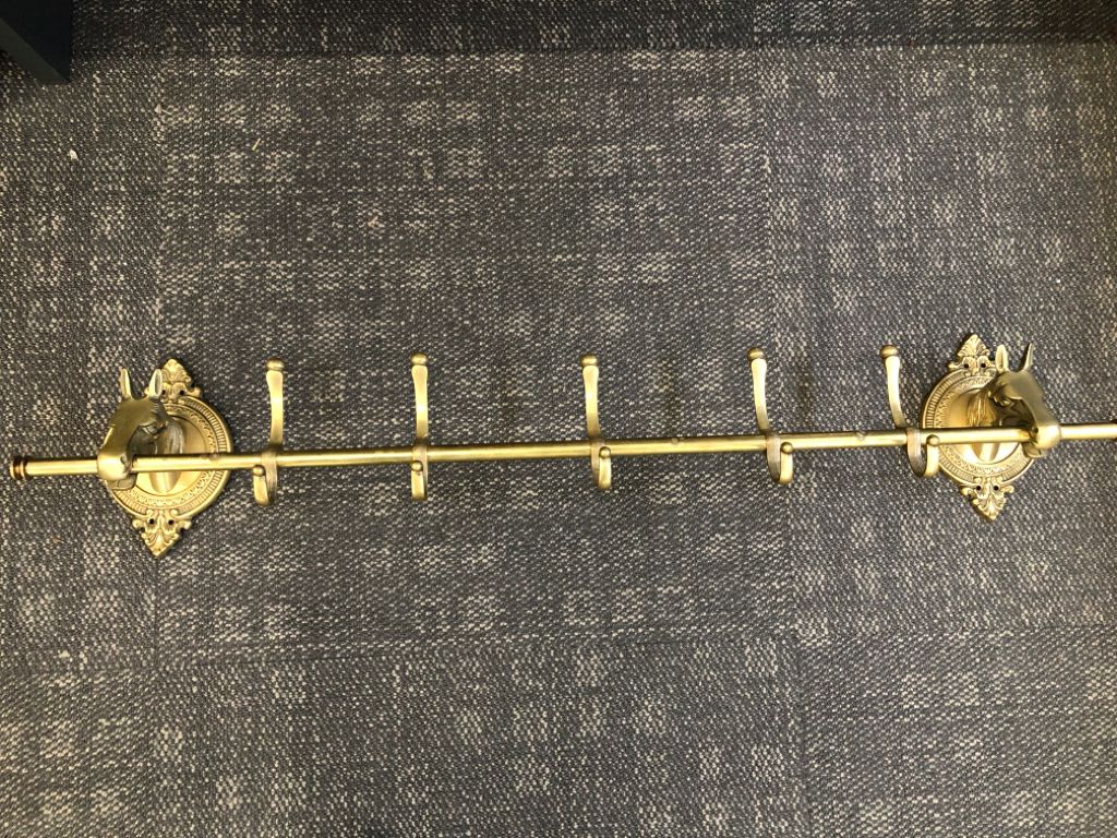 BRASS HORSE COAT RACK WALL MOUNT W/5 HOOKS.