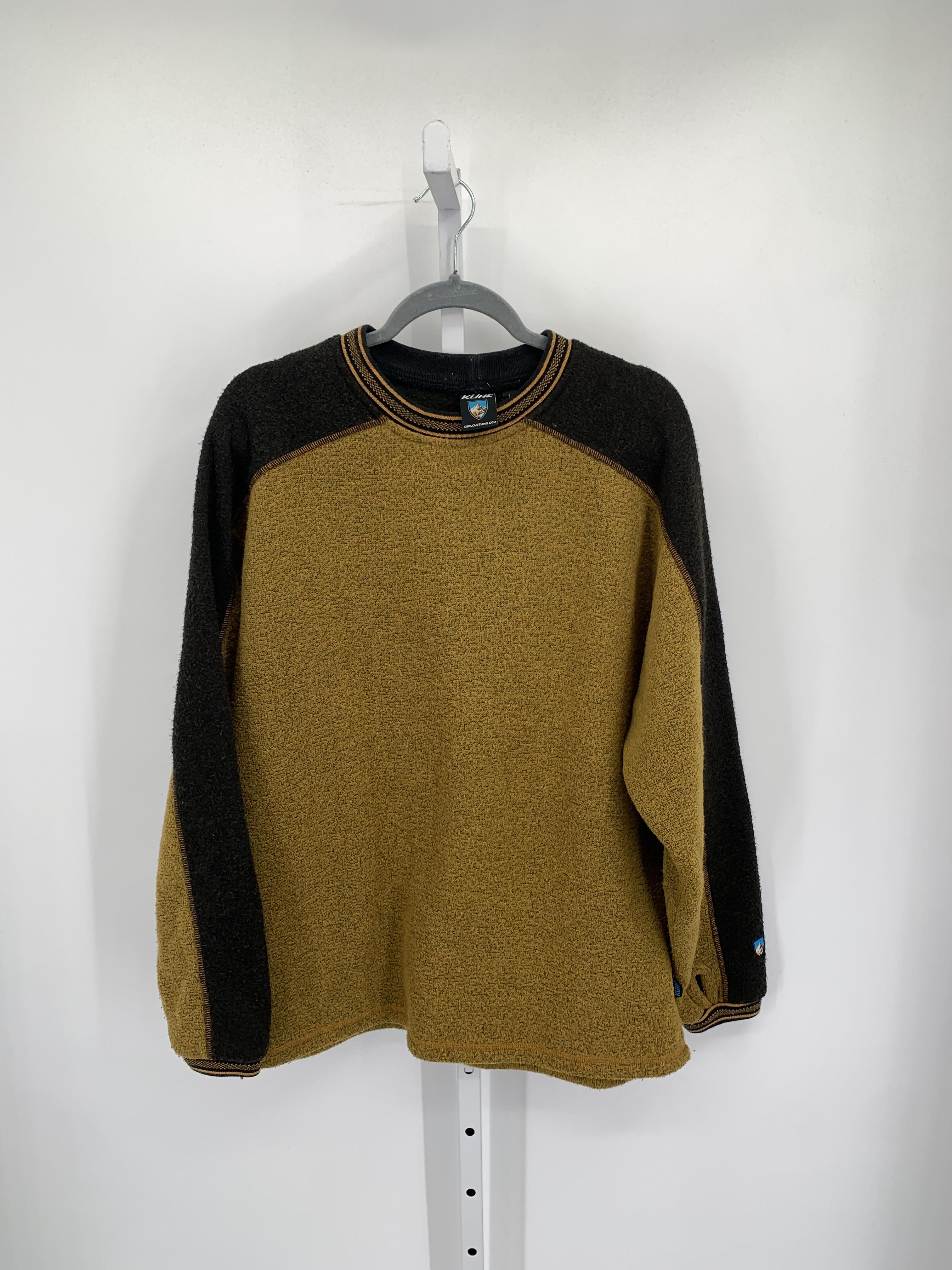 CREWNECK KNIT SWEATER.