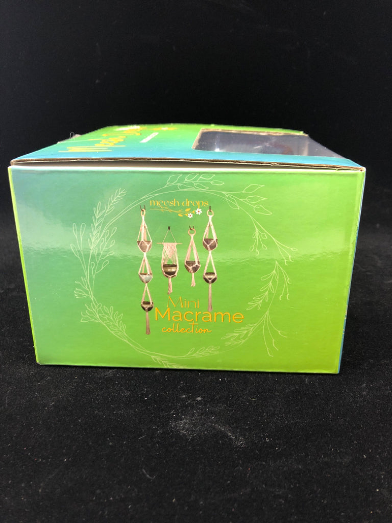 MACRAME DECOR CERAMIC POT W/HANGER IN BOX.