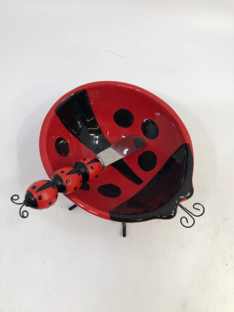 3PC LADYBUG DIP DISH W/LEG STAND & KNIFE SPREADER JILL SEALE.