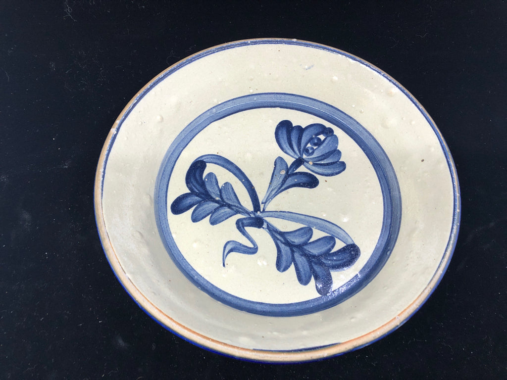 GREY W/ DARK BLUE DESIGNS POTTERY PIE PLATE.