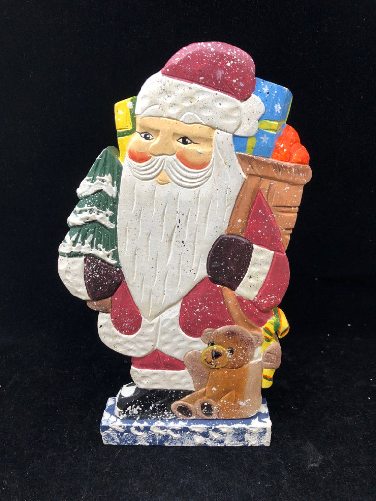 WOOD STANDING COLORFUL SANTA.