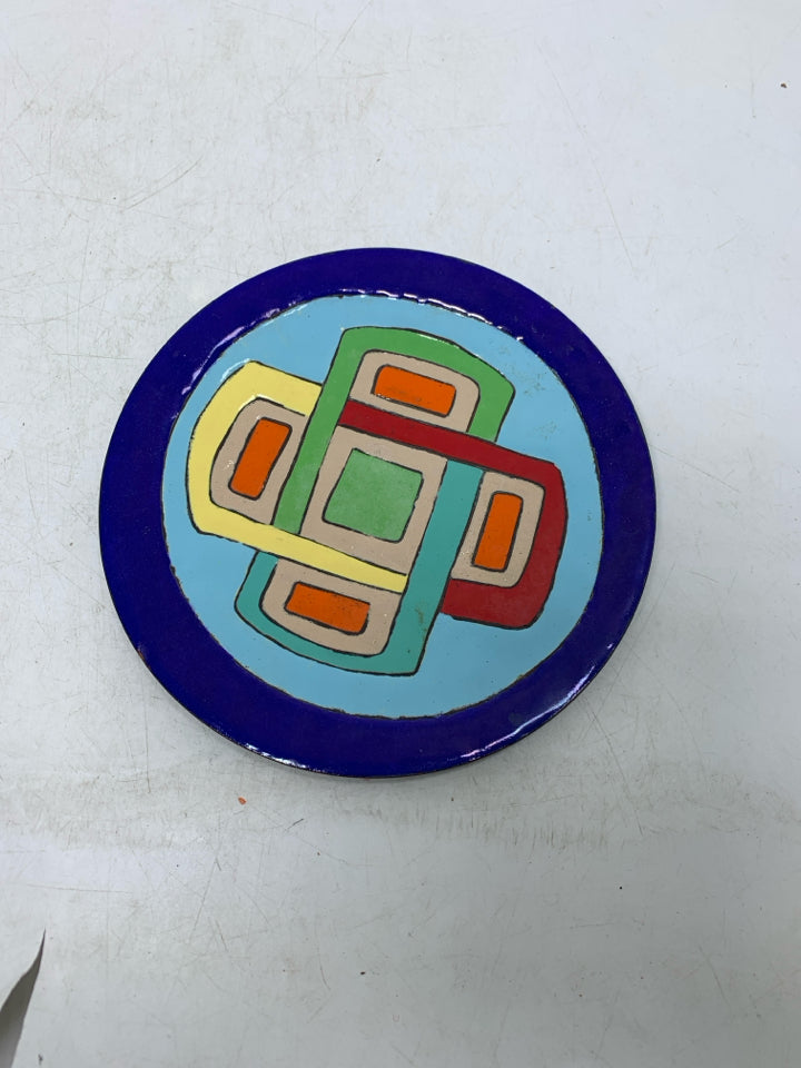 SMALL METAL COLORFUL PAINTED PLATE.