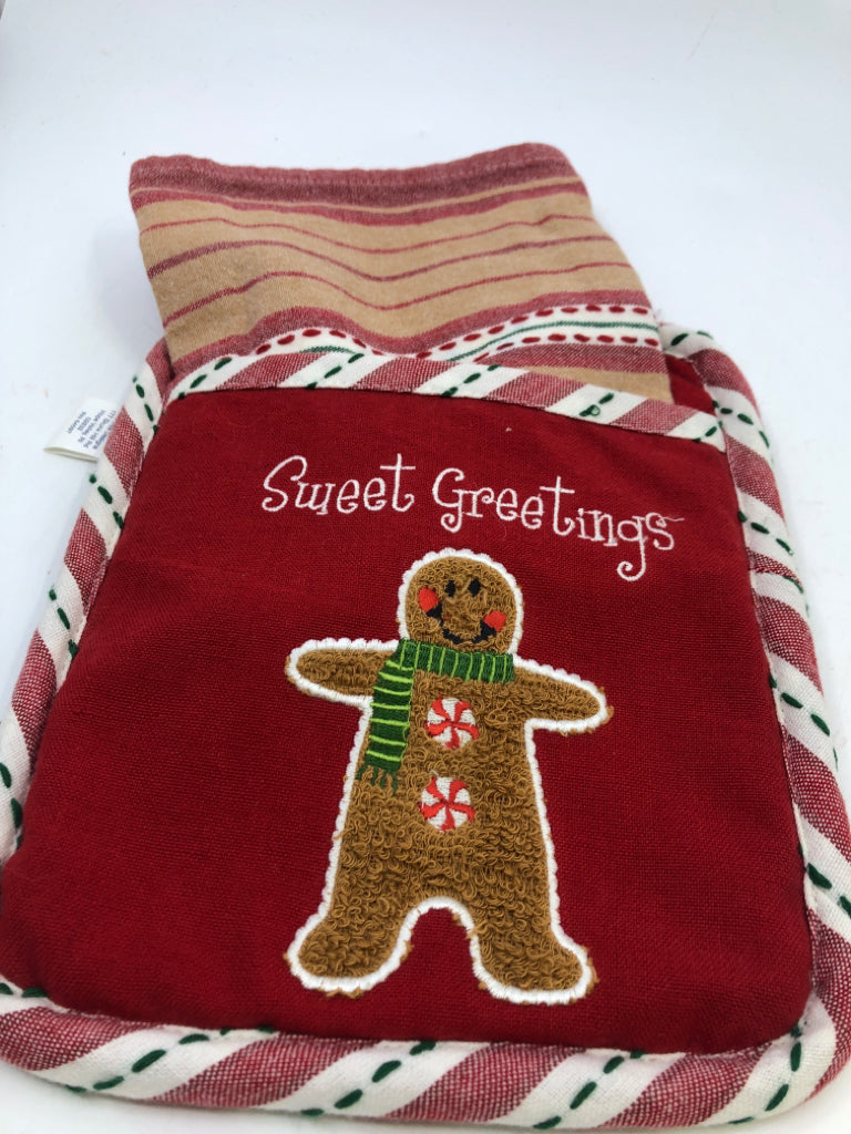 GINGERBREAD WITH TOWELS POT HOLDER.