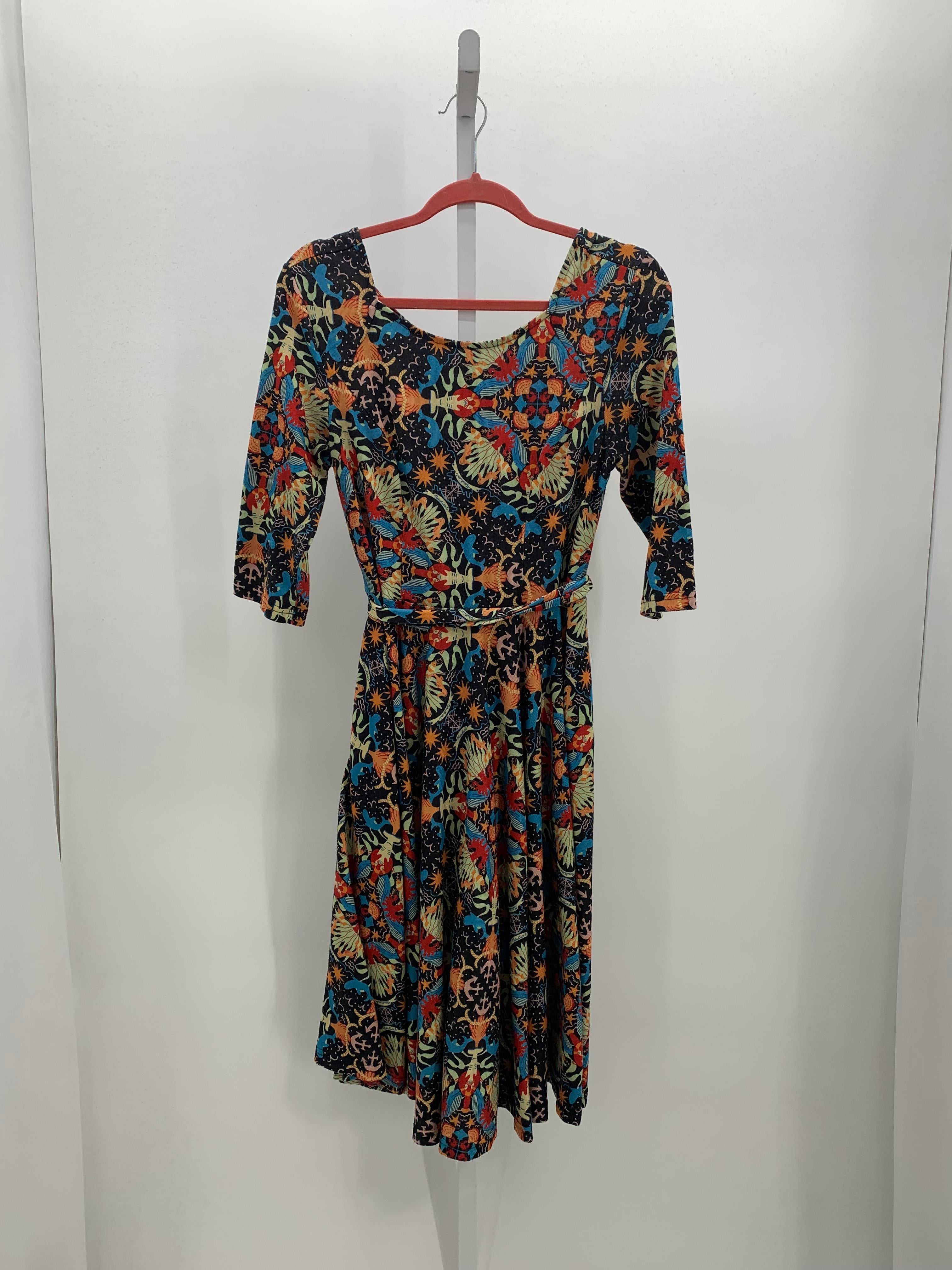 Size Large Misses 3/4 Sleeve Dress