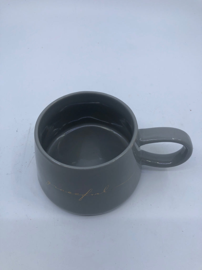 GREY GRACEFUL MUG.