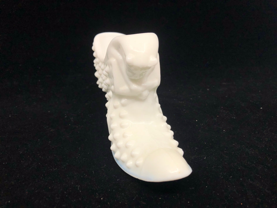 VTG FENTON MILK GLASS HOBNAIL VICTORIAN SHOE.