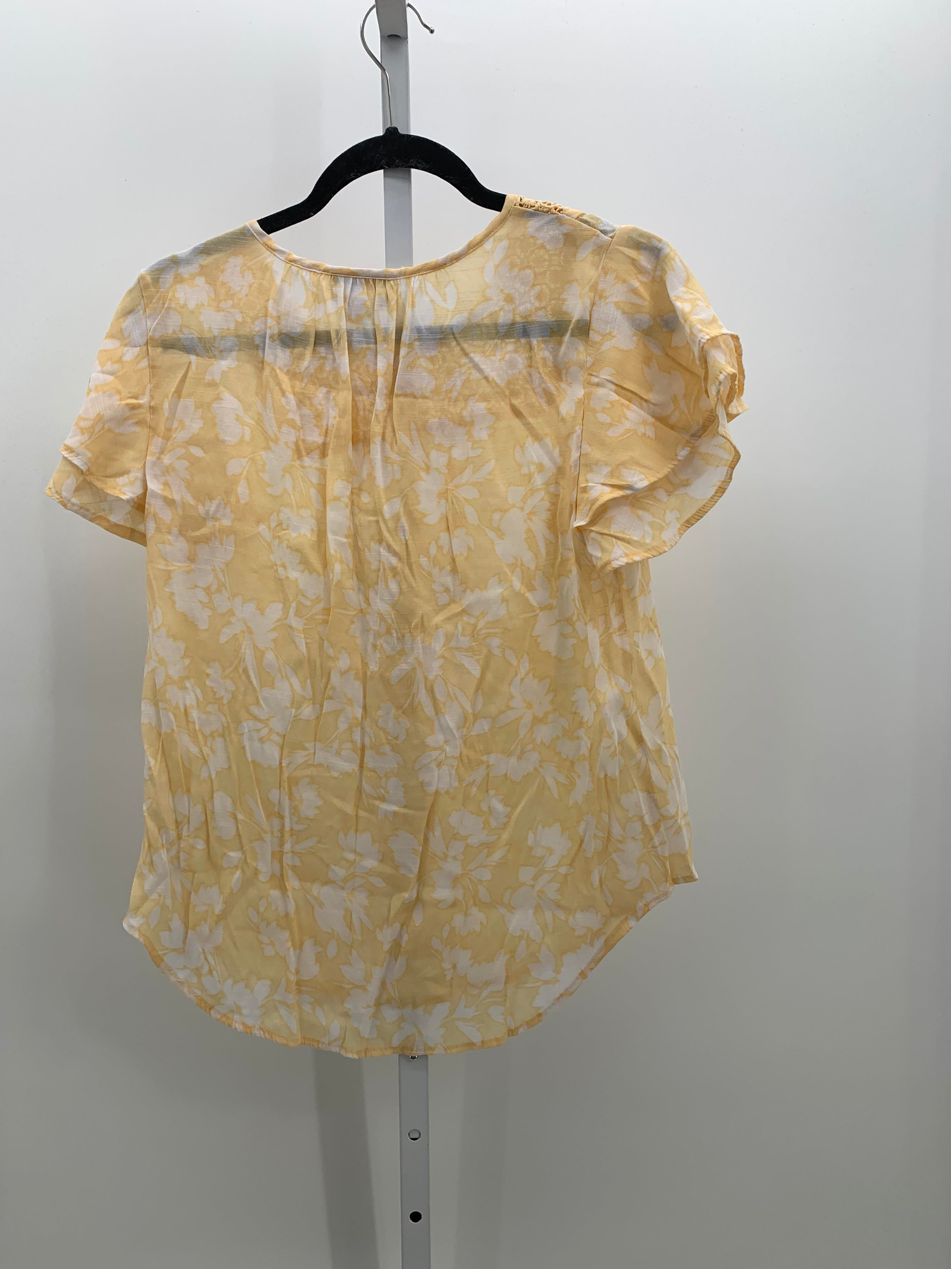 Liz Claiborne Size Medium Petite Petite Short Sleeve Shirt