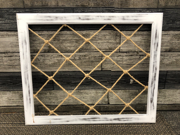 WHITE DISTRESSED FRAMED TWINE MEMO WALL HANGING.