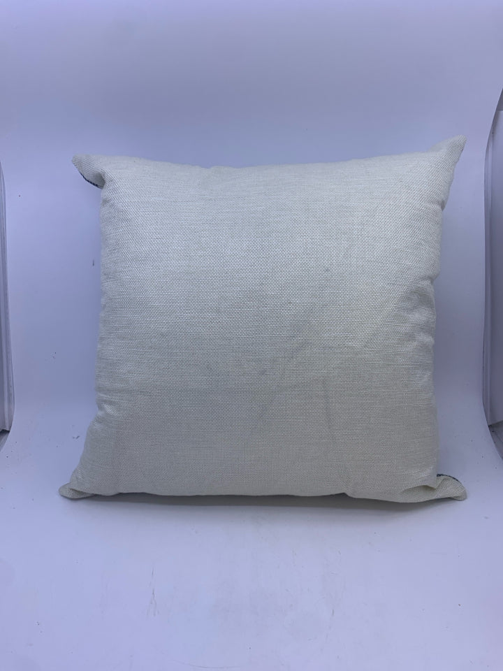BLACK AND CREAM LEAF PILLOW.