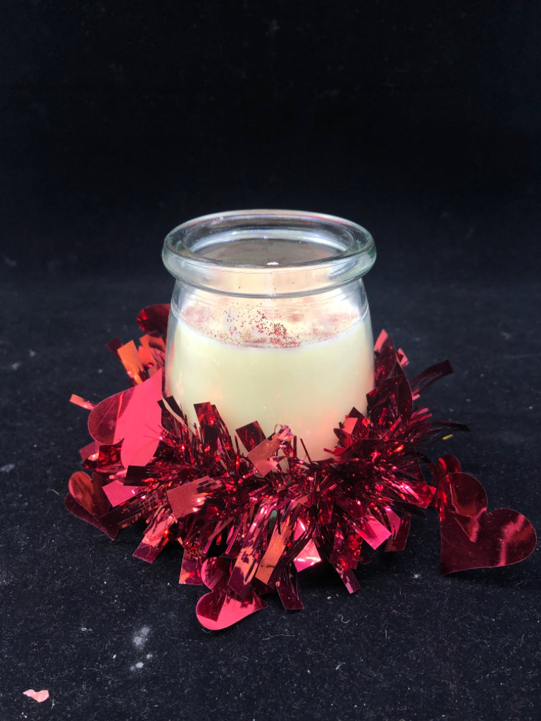 SOY WAX W CANDLE W GARLAND.