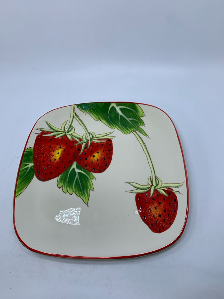 LARGE STRAWBERRY PRINTED SQUARE SERVING PLATTER.