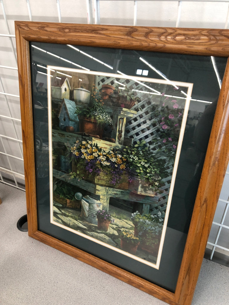 LG GARDEN PRINT IN OAK WOOD FRAME.