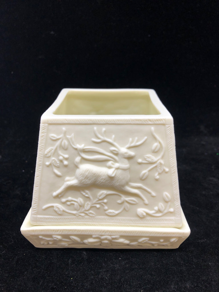 REINDEER SQUARE TEA LIGHT LAMP.