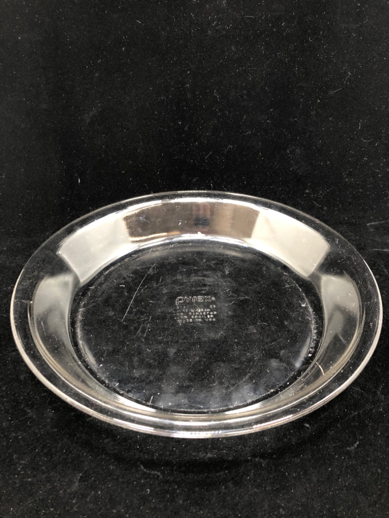CLEAR PYREX PIE PLATE.