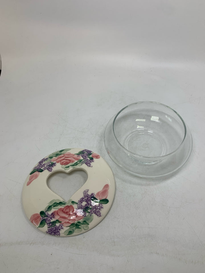 CLEAR GLASS BOTTOM W/ CERAMIC TOP HEART CUT OUT.