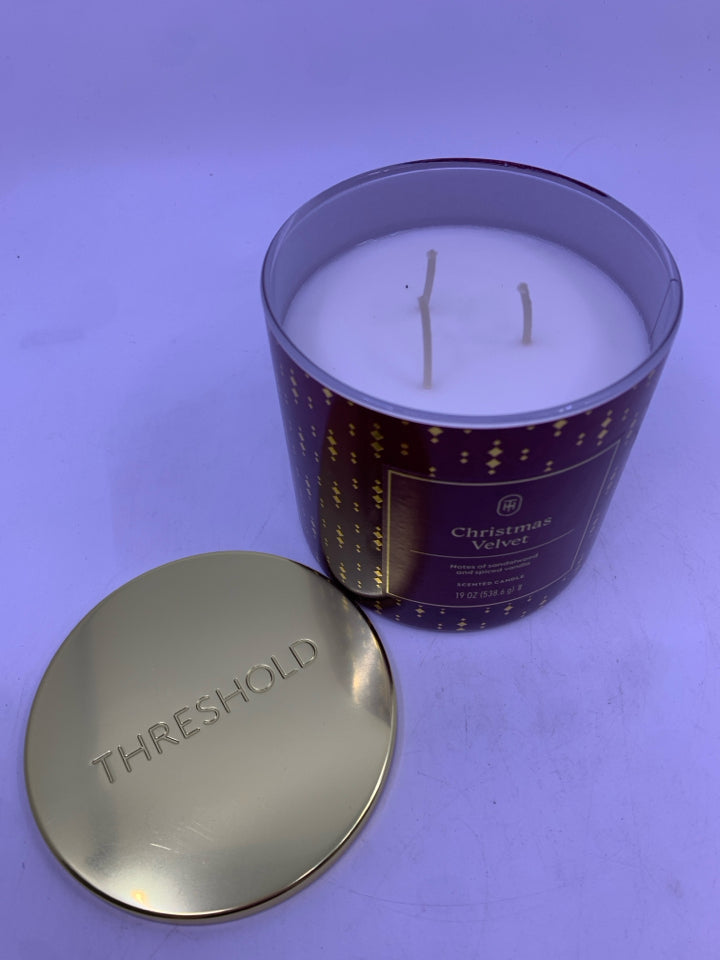 CHRISTMAS VELVET CANDLE.