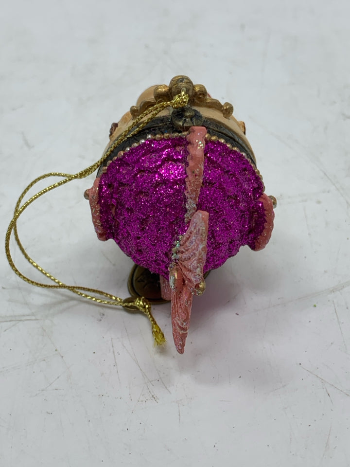 KISSING FISH HINGED ORNAMENT - KATHERINE COLLECTION.