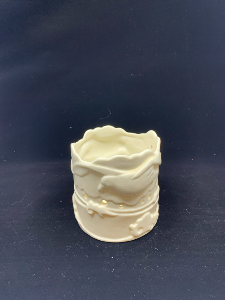 CREAM CERAMIC DOVE CANDLE HOLDER.