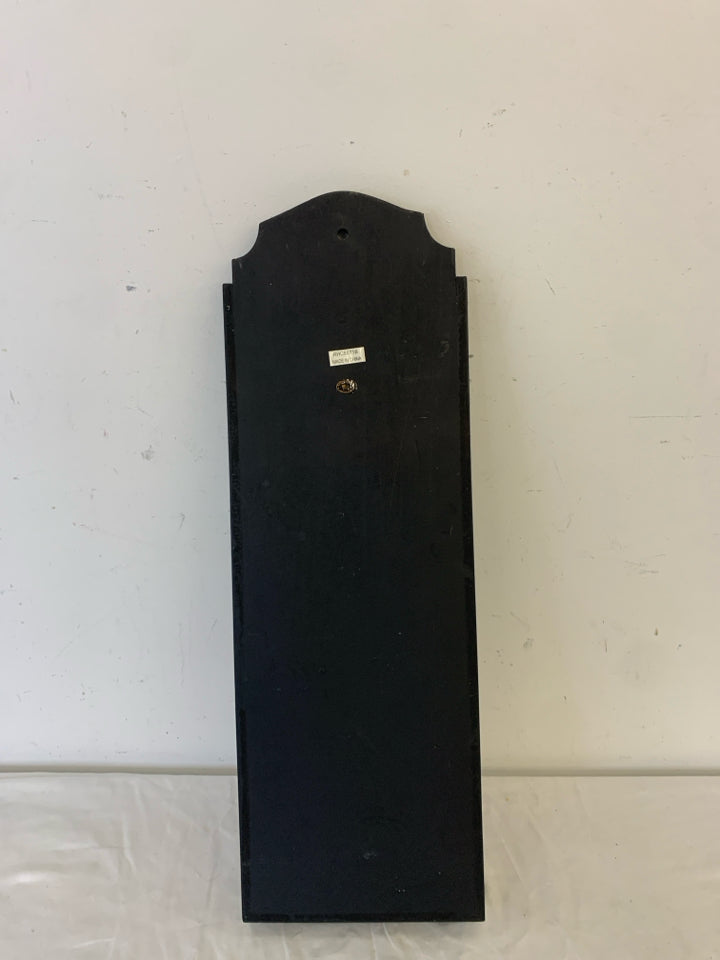 PRIMITIVE BLACK PLATE HOLDER.