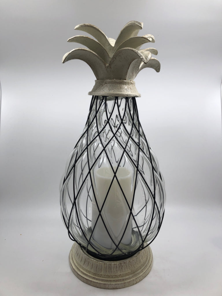 LG LIGHT UP PINEAPPLE CANDLE LAMP W/ REMOTE.