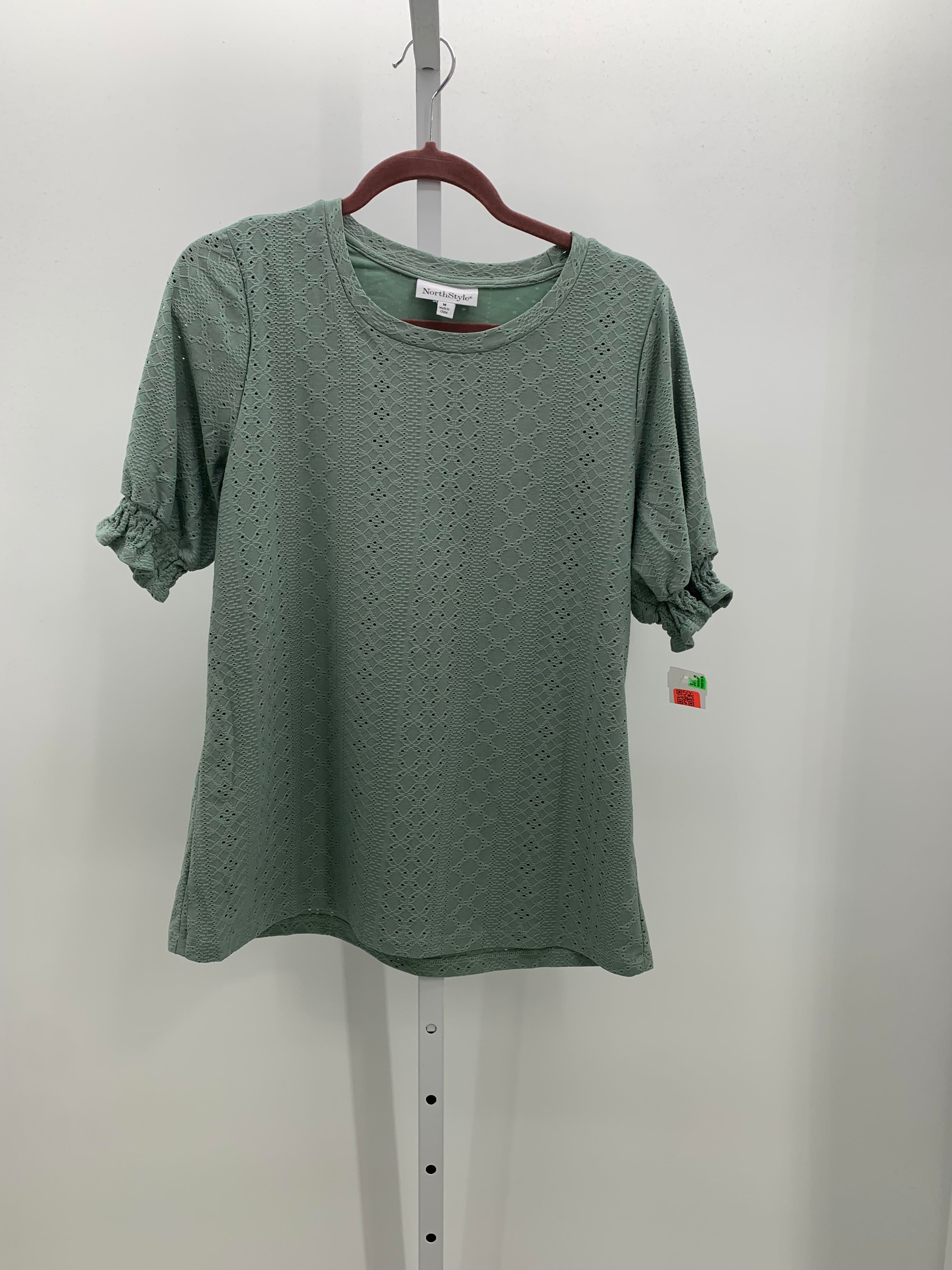 North Style Size Medium Misses Short Sleeve Shirt