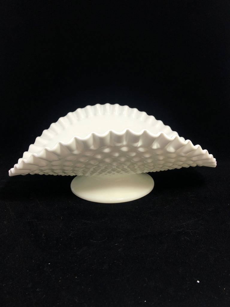 VTG MILK GLASS HOBNAIL COMPOTE FRUIT BOWL.
