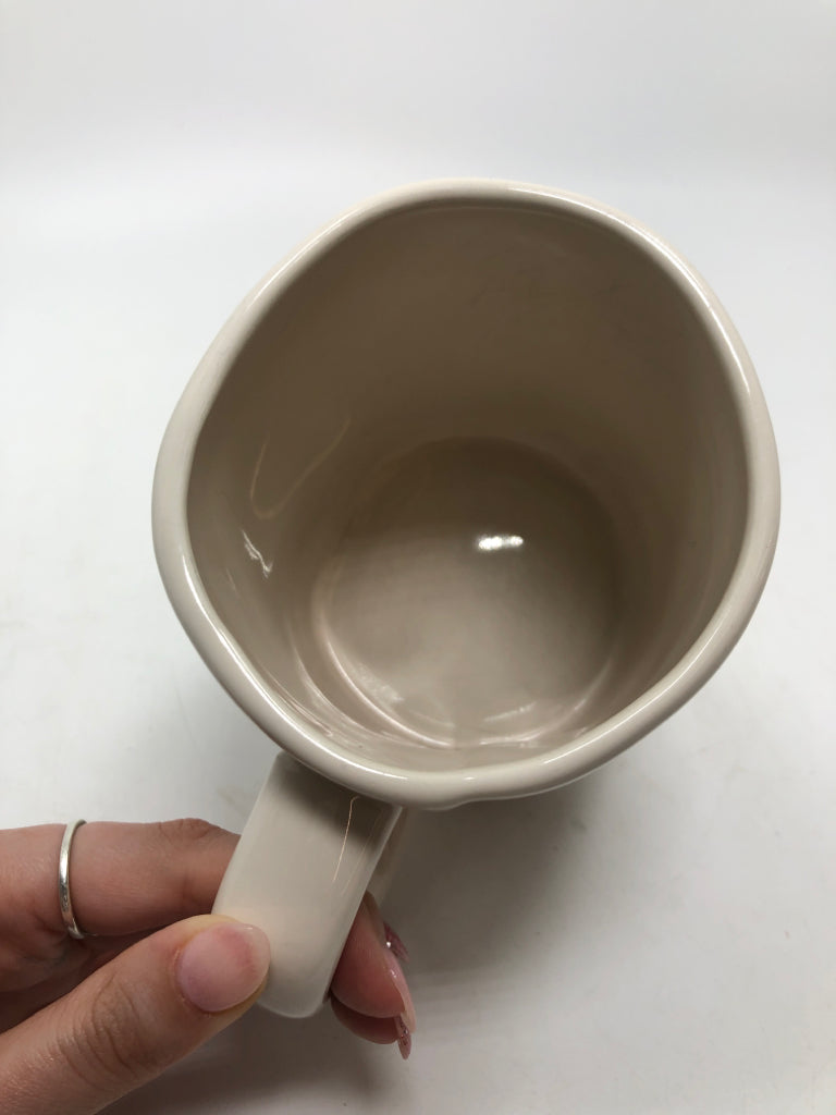 RAE DUNN "SMILE" MUG.