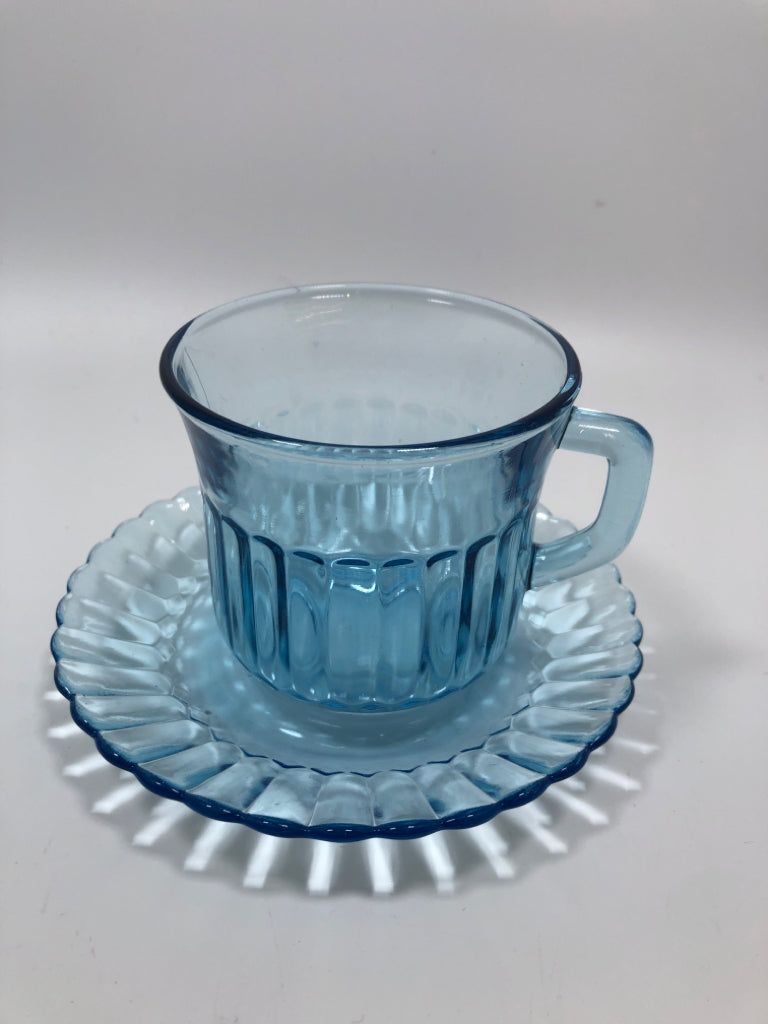 20PC LIGHT BLUE GLASS RIBBED DINNER SET SRVC FOR 4.