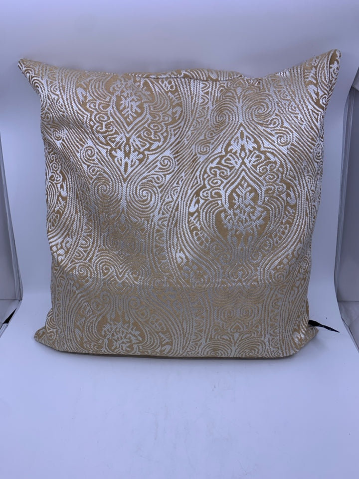 TAN WHITE SCROLL SQUARE PILLOW.