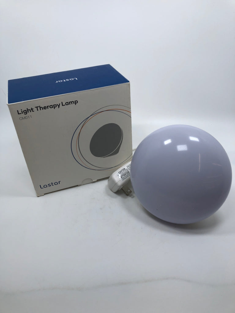 LIGHT THERAPY LAMP IN BOX.