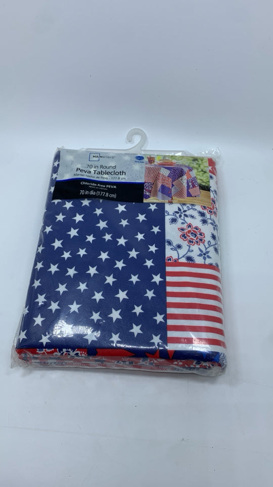 NIP ROUND USA QUILT DESIGN  VINYL TABLECLOTH.