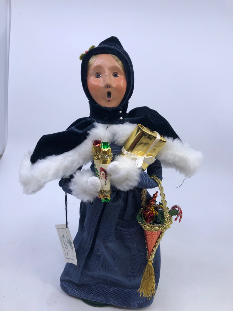 BYERS' CHOICE WOMAN IN BLUE HOLDING PRESENT-2004.