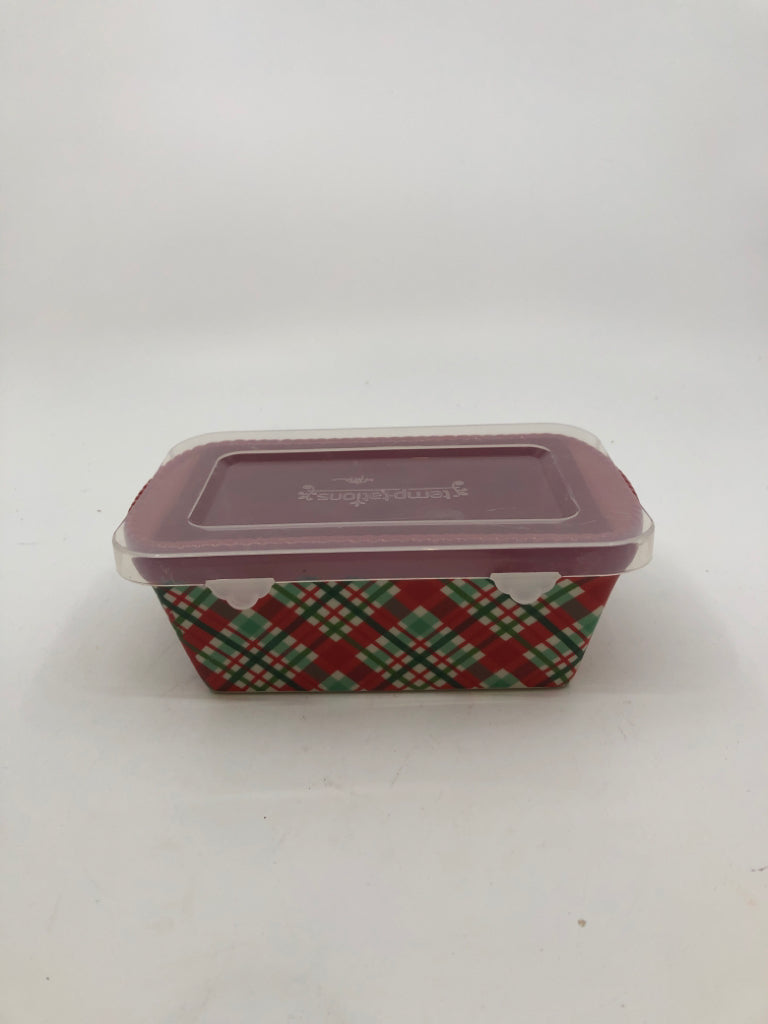 TEMPTATIONS GREEN+RED PLAID BAKING DISH W/ COVER.