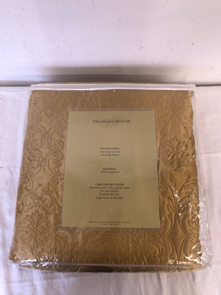 NIP HIGH MANOR SATIN 3PC COVERLET SET-KING.