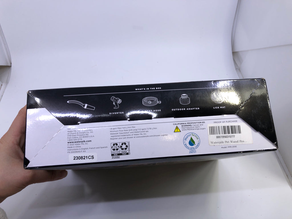 NIB PET WAND PRO DELUXE EDITION DOG BATHING KIT.