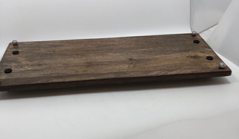 RUSTIC DISPLAY TRAY W/METAL LEAVES.