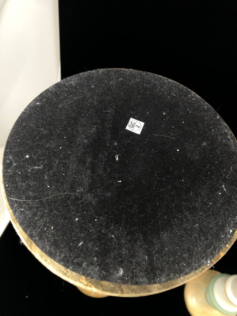 2PC WHITE/TEAL PAINTED PILLAR CANDLE HOLDERS.