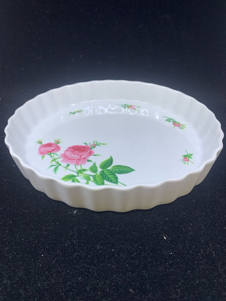 WHITE ROSE QUICHE/ TART DISH.