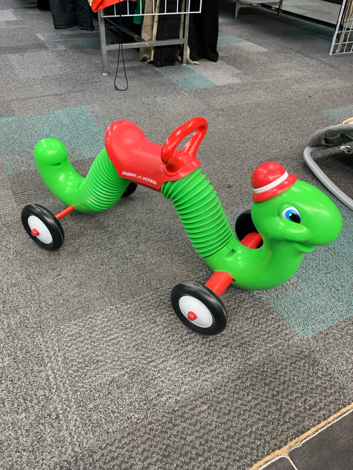 Radio Flyer Inchworm