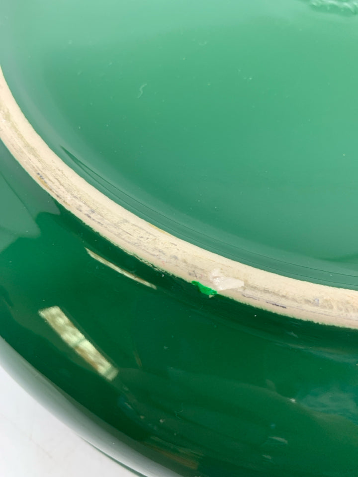 LARGE HUNTER GREEN SERVING BOWL.