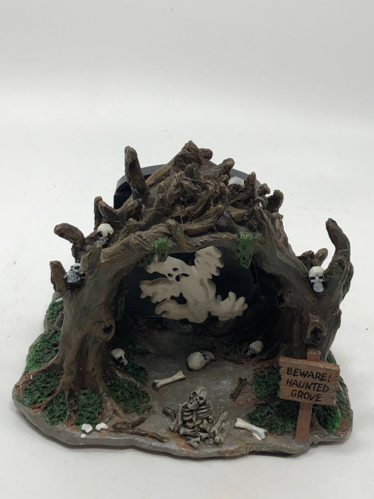 SPOOKY TOWN HAUNTED GROVE- LEMAX