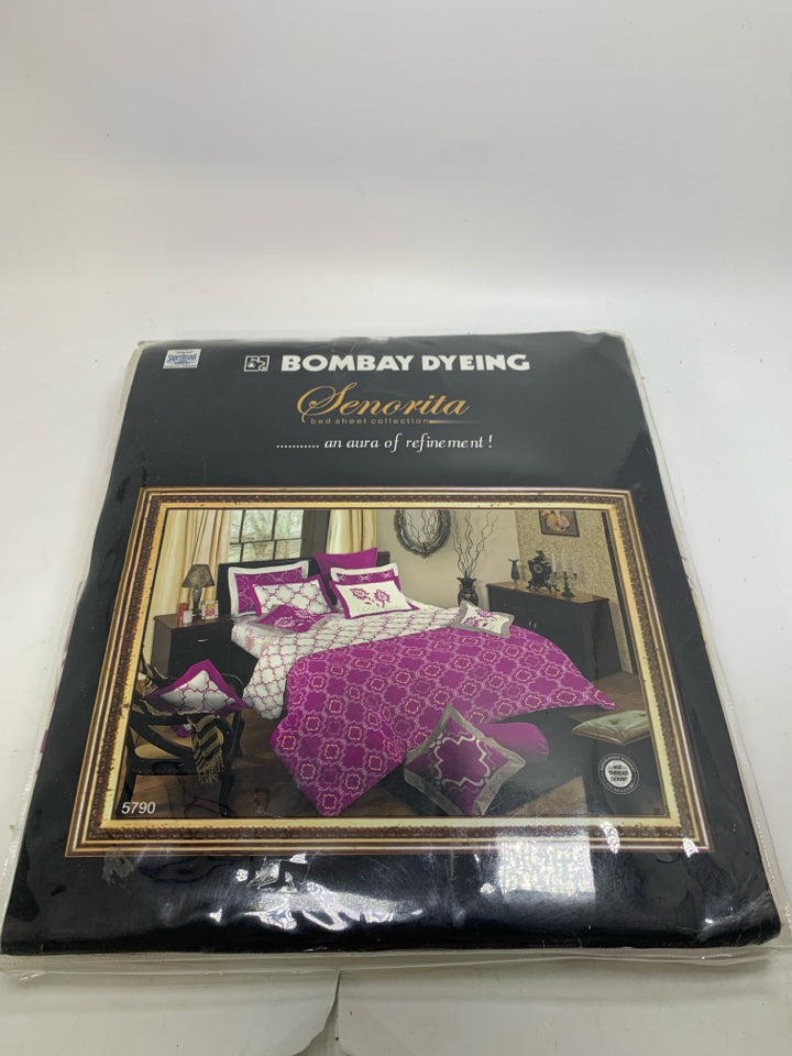 NIP BOMBAY DYEING DARK PINK/YELLOW FLORAL PATTERN SHEETS.