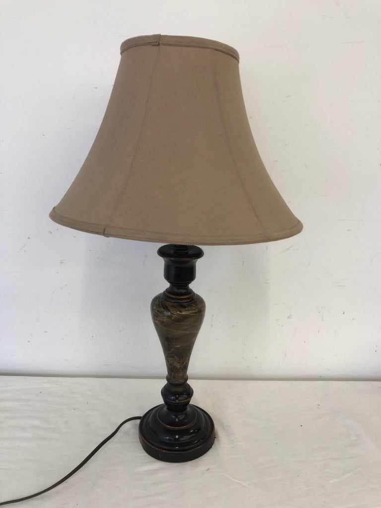 FAUX MARBLE BASE LAMP W TAN SHADE.